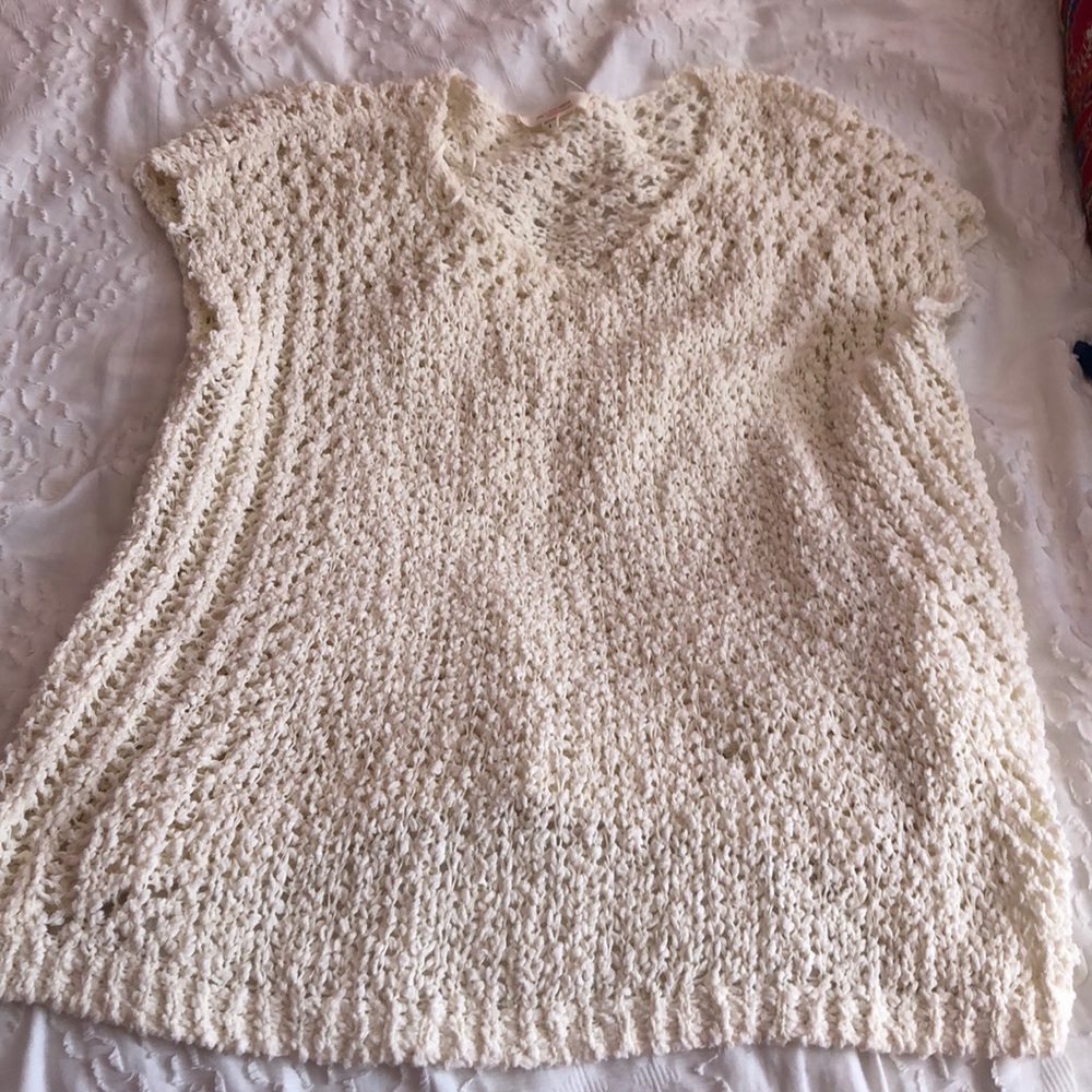 Women’s Vince Camuto sleeveless sweater